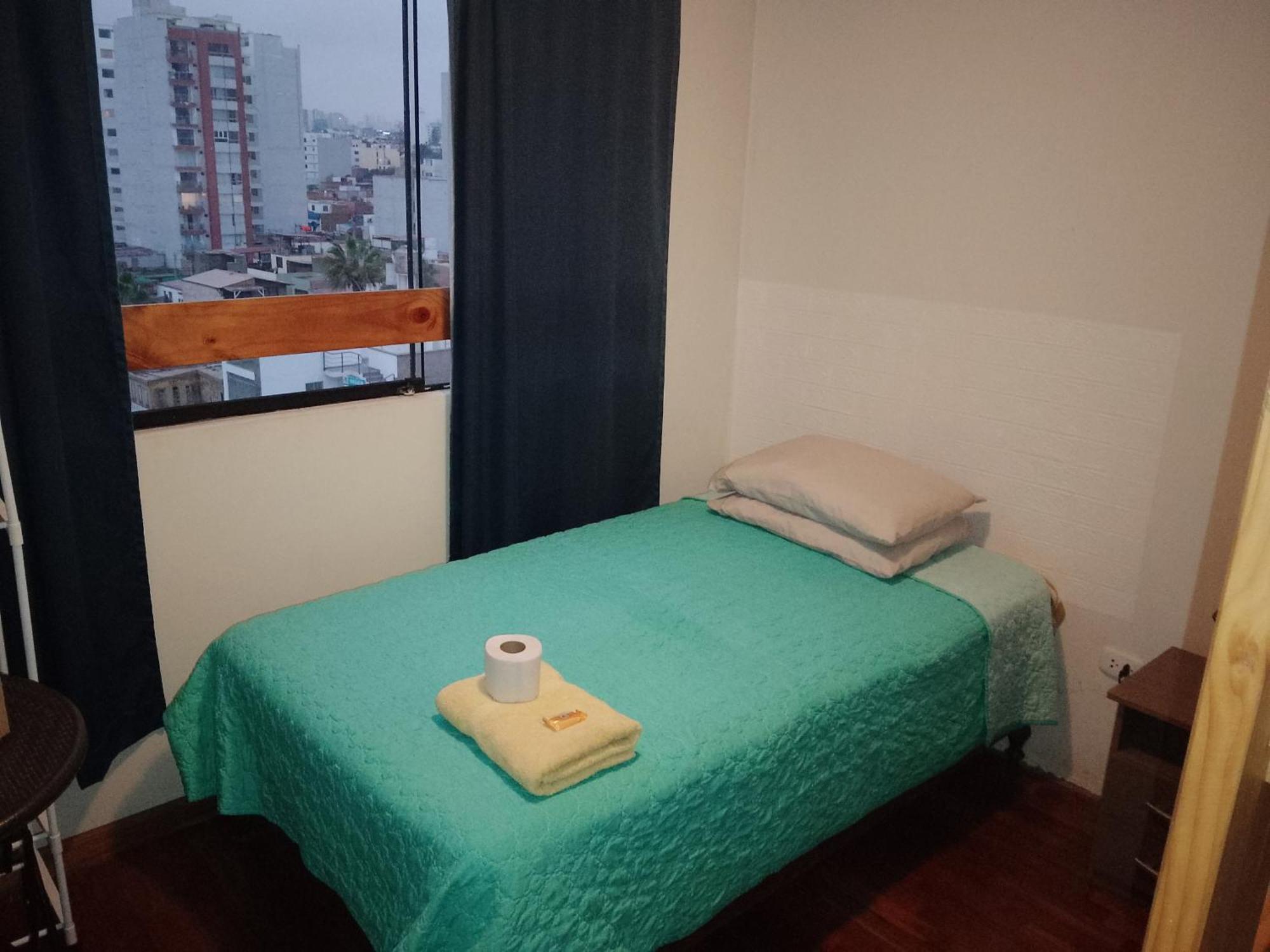 Blue Coast Lima Private Rooms Bagian luar foto